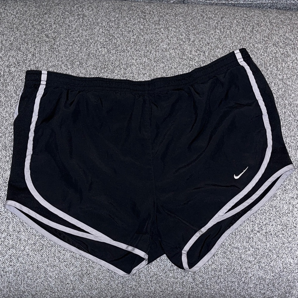 Nike Women’s Tempo Dri-Fit Shorts